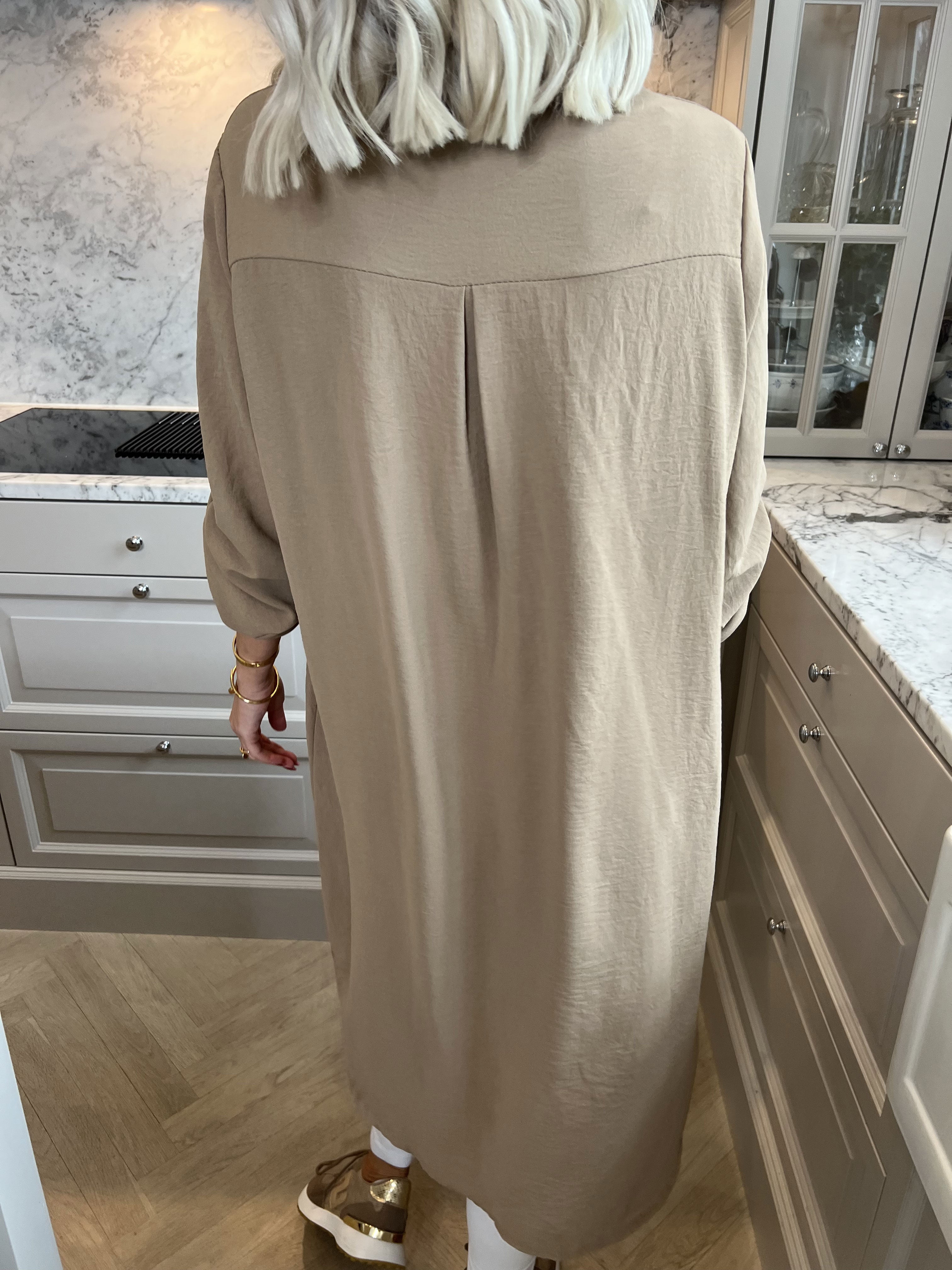 Vanesa Dress - Let og luftig kjole i plain farver